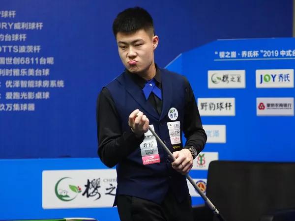 而阿齐兹的 而阿齐兹的