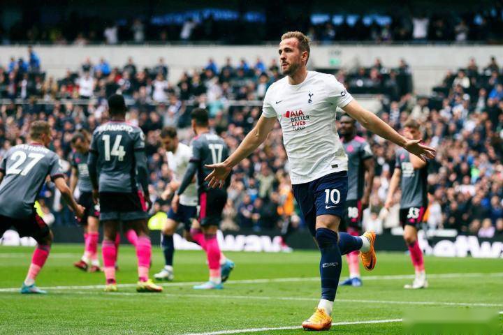 力于英超狼 力于英超狼