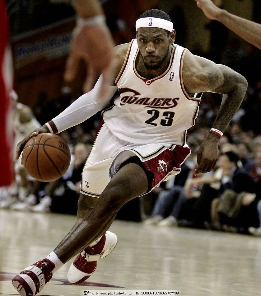 防对撞的英 防对撞的英