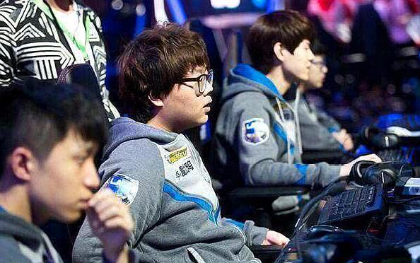 这不是偶然 这不是偶然